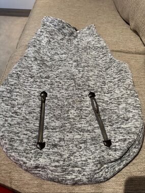 Heather Gray Knit Women’s Skirt with Zip Pocket Details